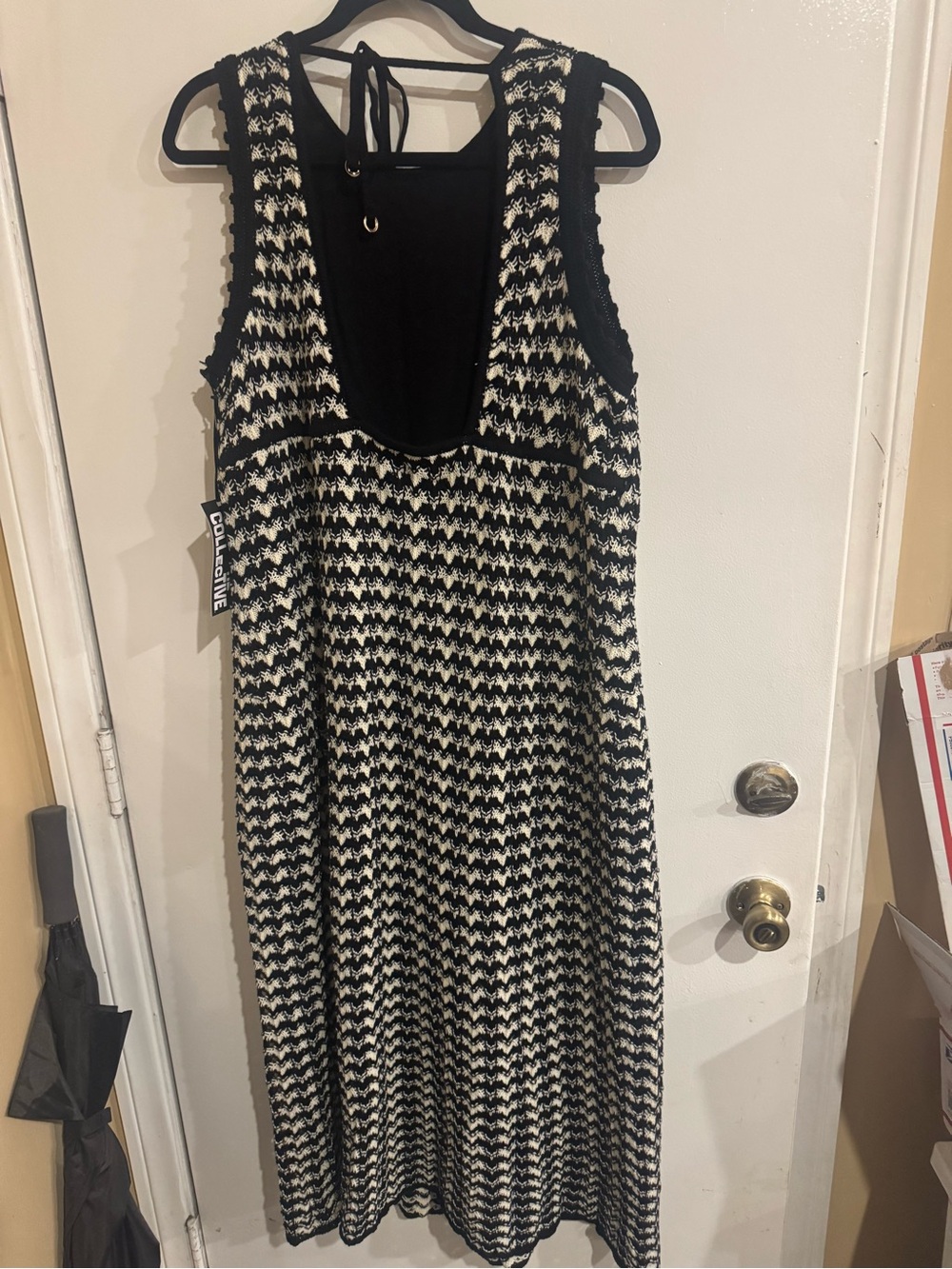 Future Collective Houndstooth Sleeveless Knit dress - Black & Cream - Picture 4 of 5